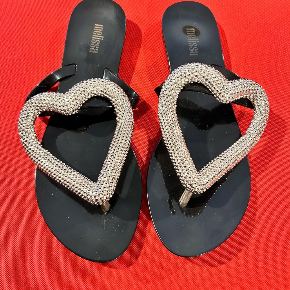 Metal heart shape sandals